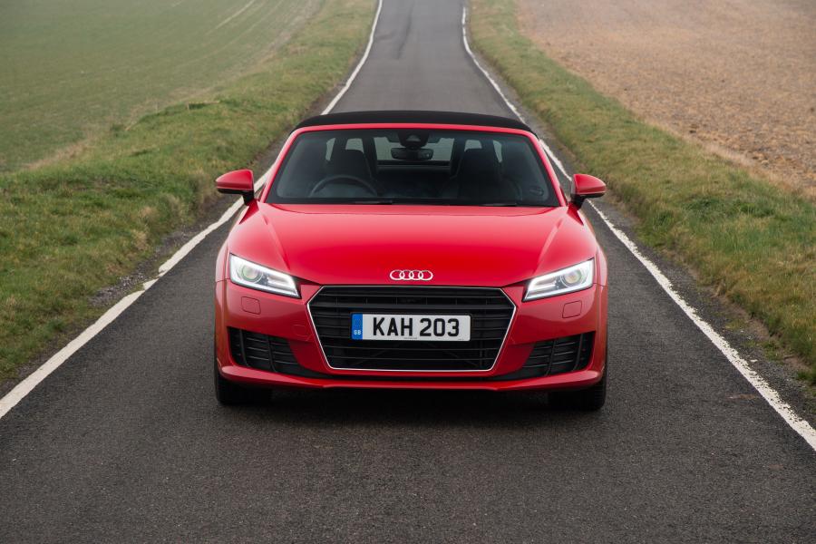  Audi TT Roadster 2.0 TDI Ultra (8S) 2015 года  (UK) (фото 10 из 14)